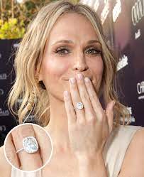 75 Best Celebrity Engagement Rings How They Asked Celebrity Wedding Rings Celebrity Engagement Rings Famous Engagement Rings