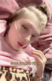 TikTok Star Leah Smith, 22, Dies of Bone Cancer