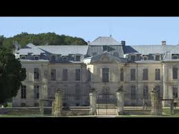 Sas Le Prince Albert Ii De Monaco Se Chauffe Au Bois Youtube