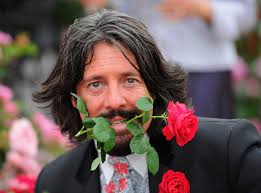 The show was repeated on tv3 ireland on saturday evening. Laurence Llewelyn Bowen Says He Certainly Didn T Take Offence To Gay Slur In The Royle Family The Independent