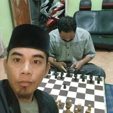 On Tuesday Dec. 16 the Marshall Chess Club celebrated NM Bruce Pandolfini  (and GM Irina Krush) for having been inducted in the US Chess Hall of Fame.  Bruce shared many amusing anecdotes