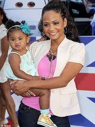 Après que le couple se soit dit «oui», ils auraient apprécié un déjeuner de fête avec leurs proches au. Christina Milian Celebres Mamans Et Celibataires Elle