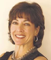 Super freshman Stangl loses first set, match