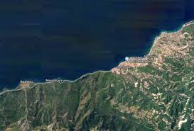 Ειδικότερα, διεκόπη η κυκλοφορία των οχημάτων. Vybefwbfpo3ekm