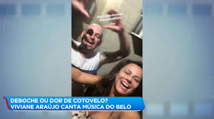 Privacidade e prazer, você encontra aqui! Venenosa Viviane Araujo Quebra A Internet Ao Cantar Musica Do Ex Belo Youtube