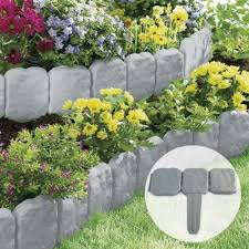 Pin By Ronnie On Garden Landscaping Lawn Edging Flower Bed Borders Garden Border Edging