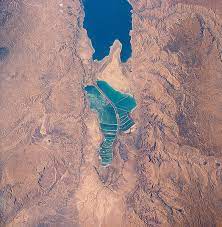 Iaitu ayahnya yang bernama haran bin terah. Kisah Nabi Luth Dan Misteri Laut Mati Sengaldol