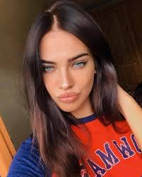 It makes girls infatuated, can't take their eyes off you. Models Instagram Black Hair Blue Eyes Black Hair Green Eyes Stunning Eyes