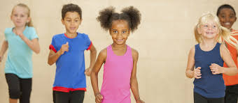 Le packaging contient une méthode pour apprendre à lire l'heure et une horloge détachable pour faire des exercices. L Activite Physique Chez Les Enfants D Age Scolaire