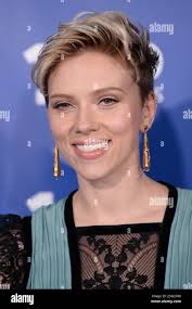 It 1005 hi-res stock photography and images