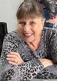 Darlene Floyd's Instagram, Twitter & Facebook