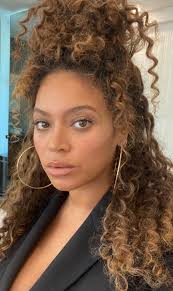 While beyoncé opted not to perform at the grammys this year, the singer—the most nominated artist of any. ðŠ ðž ð¢ ð« ð² On Twitter In 2021 Beyonce Hair Beyonce Queen Curly Hair Styles