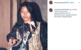 Jun 26, 2021 · ganteng banget sih angga, keliatan dewasa kalo rambutnya gondrong, katanya. Rambut Gondrong Sepanjang Dada Bikin Salfok 5 Potret Muda Armand Maulana Matamata Com