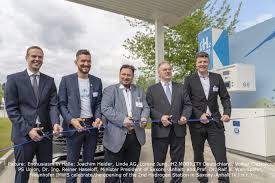 The model projects for district incidences over 100 are wrong. H2 Mobility And Linde Open 70th Hydrogen Station In Halle Germany Fuelcellsworks