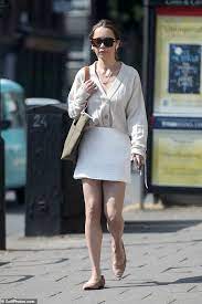 She studied at the drama centre london, appearing in a number of stage productions. Emilia Clarke Puts On A Leggy Display In White Mini Skirt Latest Celebrity News
