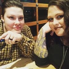 Autumn Bender's Instagram, Twitter & Facebook