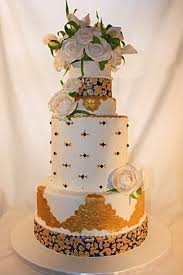 And here on the set of man about cake, we definitely think this cake is fit for. Elegant Royal Blue And Gold Wedding Cake Cakecentral Com