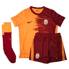 It's mainly yellow with a gradient from 'chile red', which is. Galatasaray Home Shirt 2020 21 Mini Kit Kids Www Unisportstore Com