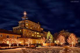 The Broadmoor Christmas Lights Colorado Springs Co I Have Been Meaning To Go Back To The Broadmoor Hotel To Phot Colorado Resorts Colorado Broadmoor Hotel