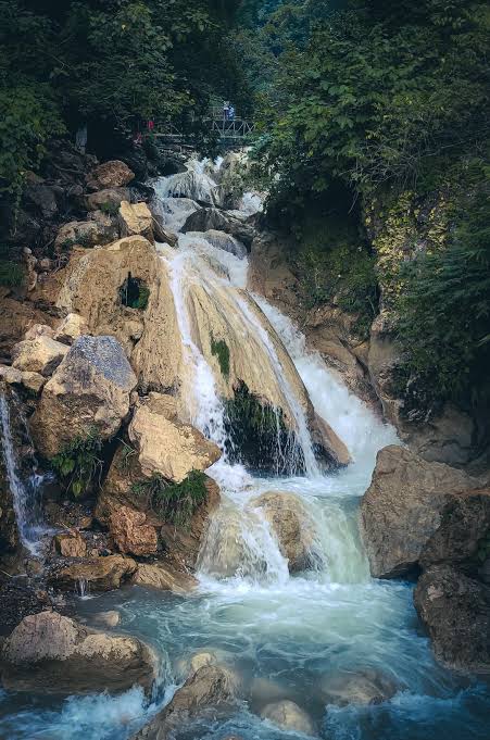 Neer Waterfall (Uttarkashi District)