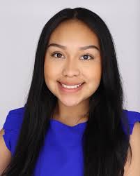 A mentor is someone who allows you to see the hope inside yourself. Third  year Marketing student, Jessica Valois, shares about the mentors that have  inspired her. “The mentors who inspire me