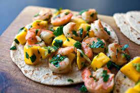 Shrimp And Mango Tacos Recipe Ricetta Ricette Cucine Ricette Frutti Di Mare