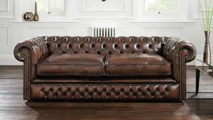 Www Decoracionia Net Imagenes 2013 12 Sofas Chesterfield 5 Jpg Muebles De Cuero Sofa Antiguo Sofa De Estilo