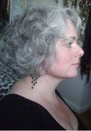 A Gorgeous Curly Bob That I D Love To Have Grey Curly Hair Curly Hair Styles Hair