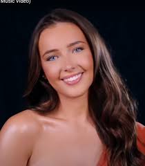 Introduction and Appreciation for Lucy's Singing