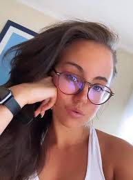 I'm attracted to older men and I don't think I've found one yet😓😪  whatsapp coollmee