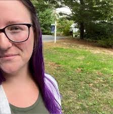 Courtney Cotter's Instagram, Twitter & Facebook