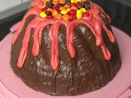 vulkankuchen von 14052001 chefkoch vulkankuchen kuchen kindergeburtstag dino kuchen