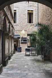 Trois Jours A Nimes Entre Histoire Et Gastronomie Louise Grenadine Blog Slow Lifestyle A Lyon Maison Carre Pont Du Gard Trois Jours