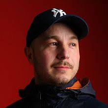 Wedding videographers: followers