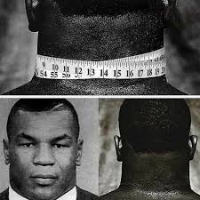 𝐂𝐑𝐀𝐙𝐘! Mike Tyson had a HUGE 20 inch neck at the age of just 18! To  put that into perspective the body builder with the largest neck in the  world today has