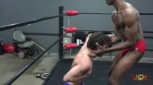 Big Bulge: Wrestling fight - video 03 - ThisVid.com