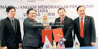Kaing apung, kepala kantor internasional unimas yang turut datang pada. Unimas Meterai Moa Dengan Ukmcc Bagi Penubuhan Ahats