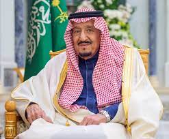 سلمان بن عبد العزيز بن عبد الرحمن آل سعود (5 شوال 1354 هـ / 31 ديسمبر 1935 ) هو ملك المملكة العربية السعودية السابع، ورئيس مجلس الوزراء والقائد الأعلى لكافة القوات العسكرية، الحاكم العشرون من أسرة آل سعود والابن الخامس والعشرون من أبناء الملك. Ø­Ù‚ÙŠÙ‚Ø© Ù…Ø±Ø¶ Ùˆ ÙˆÙØ§Ø© Ø§Ù„Ù…Ù„Ùƒ Ø³Ù„Ù…Ø§Ù† Ø¨Ù† Ø¹Ø¨Ø¯Ø§Ù„Ø¹Ø²ÙŠØ² 2020 Ù…Ø¬Ù„Ø© Ø§Ù„Ù…ØªÙƒØªÙƒ