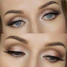 Les yeux bleus sont à la fois doux et magnifiques, mais lorsqu'ils sont mal maquillés, ils peuvent vite devenir ternes et fades. Trouvez Votre Technique De Maquillage Dans 56 Photos Et Videos Maquillage Yeux Bleus Maquillage Yeux De Biche Maquiller Les Yeux