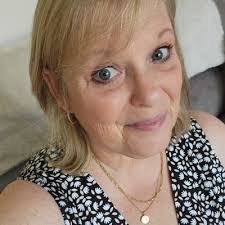 Valerie Ray's Instagram, Twitter & Facebook