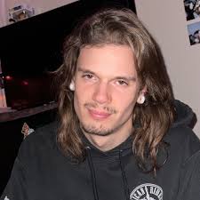 Is anyone able to help me get my account modded please dm me