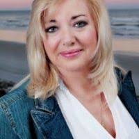 Pam Finzel's Instagram, Twitter & Facebook