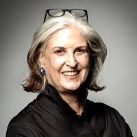 Heather Ecker's Instagram, Twitter & Facebook