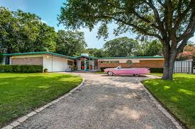 This Stunning House Is Trapped In The 1950s And It Could Be Yours For 500 000 Mirror Online Much of the expansion was in the new towns designated by the attlee government in land beyond.