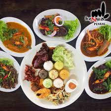 Kapalnya rusak disana, dan ia menghabiskan waktu tujuh minggu. Nasi 7 Benua Koo Boo Cafe Facebook