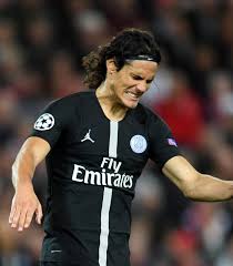 His childhood idol was the famous argentine footballer gabriel batistuta. Edinson Cavani S Dad Vandalizes His Property To Remind Him Of Ucl Failure