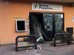 Via tiberina 108, 00065, fiano romano, lazio. Fanno Esplodere La Banca In Centro Paura A Carchitti E Caccia Alla Banda Monti Prenestini