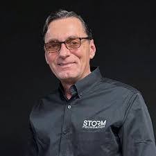 Robert Kreitz's Instagram, Twitter & Facebook