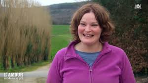 La nouvelle saison de l'amour est dans le pré est désormais diffusée sur m6. L Amour Est Dans Le Pre Ce Bisou Que Vous N Avez Pas Vu Lci