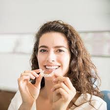 Alyssa Bonham's Instagram, Twitter & Facebook